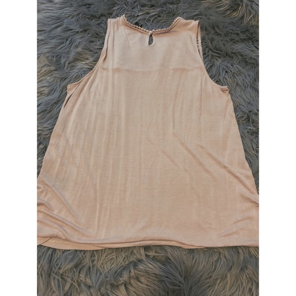 Maybe tank top - Picture 2 of 3